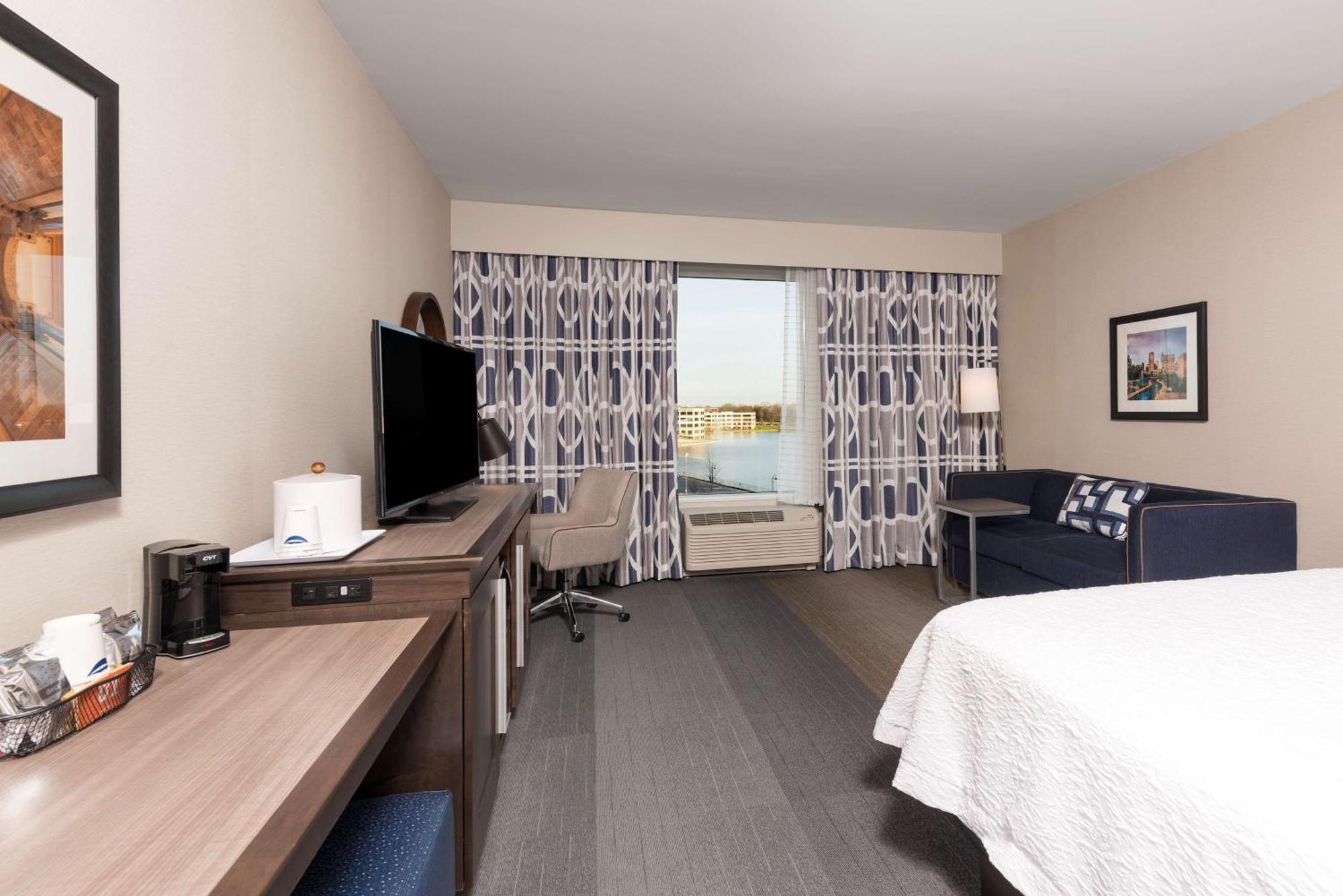 Hampton Inn & Suites Indianapolis-Keystone, In Экстерьер фото