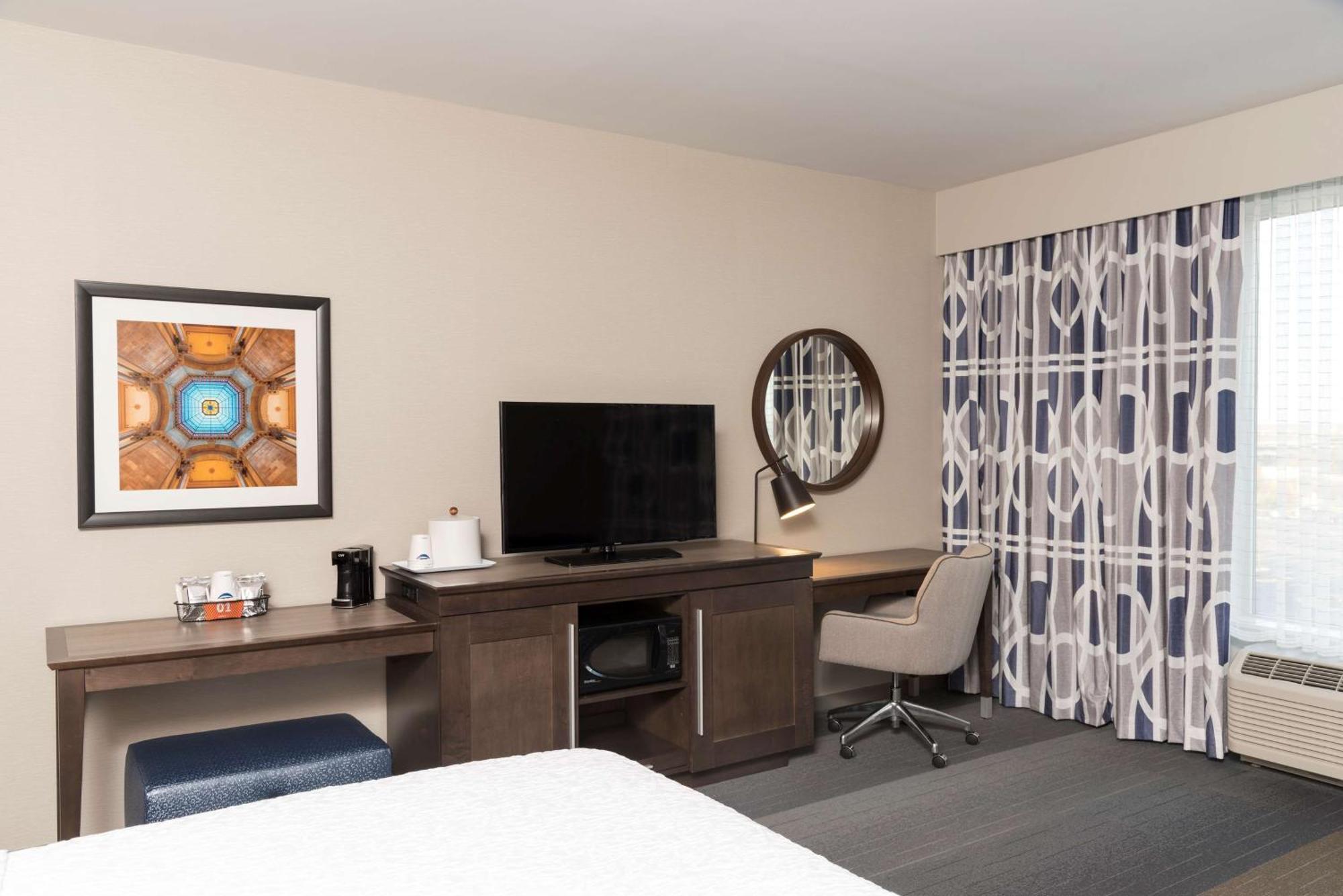Hampton Inn & Suites Indianapolis-Keystone, In Экстерьер фото
